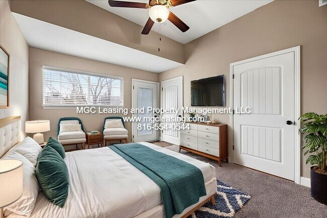 Building Photo - Timber Trails Townhome in Raymore - Receive a $750 Rent Credit - Ask how!