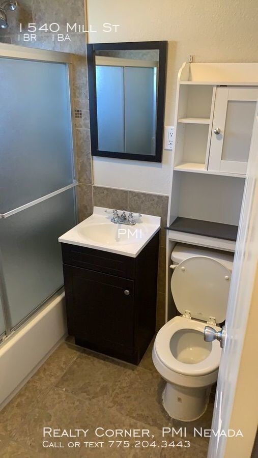 Foto del edificio - Great 1 Bedroom with Attached Garage