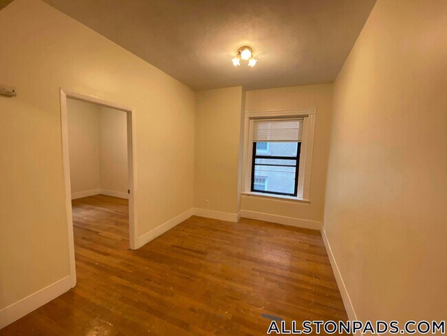 Foto del edificio - 1283 Commonwealth Ave