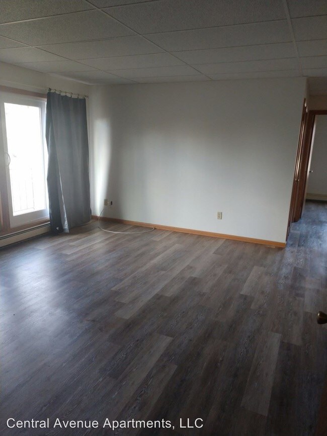 2 br, 1 bath Apartment 555 Central Ave S Apartment for Rent in