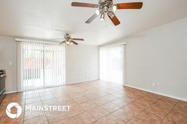 Foto del edificio - 3434 S Manitoba Ave