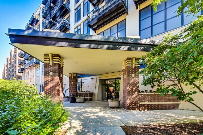 Foto del edificio - 1525 S Sangamon St