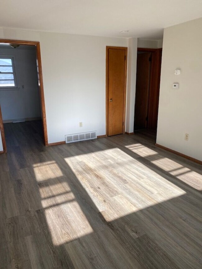 Foto del edificio - 928 Northway St