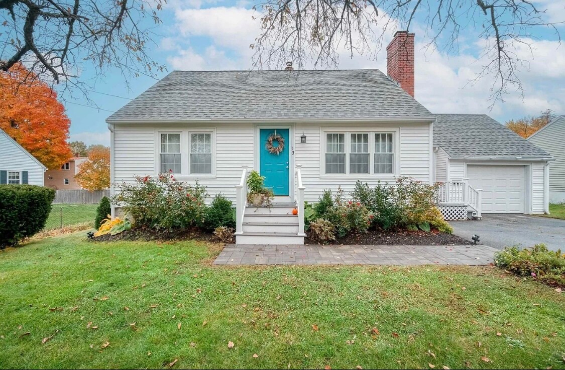 Primary Photo - 13 Douglass Way