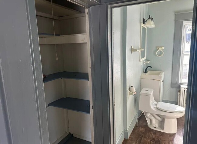 Foto del edificio - 404 Exchange Ave