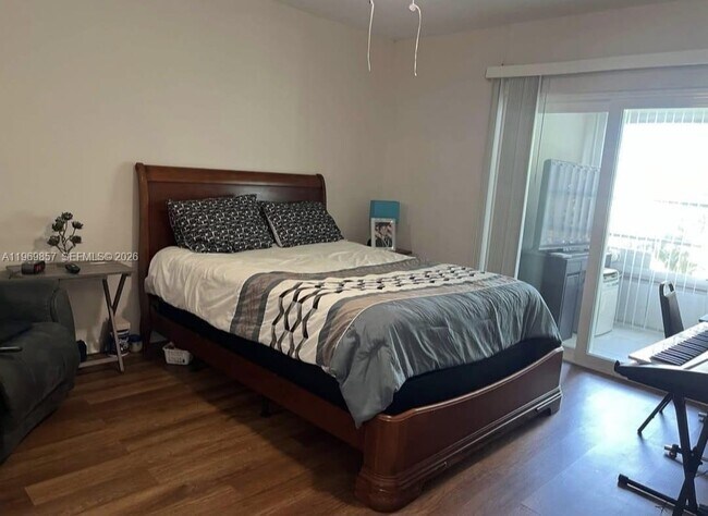 Foto del edificio - 7605 W Atlantic Blvd