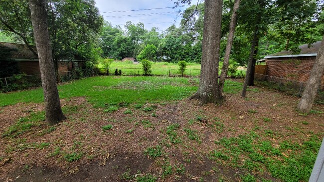 Building Photo - 271 Peachtree Cir