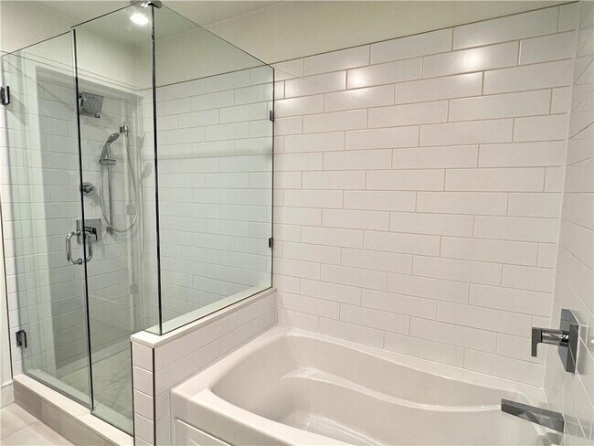 Foto del edificio - 788 West Marietta St NW