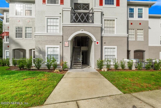 Foto del edificio - 3591 Kernan Blvd S
