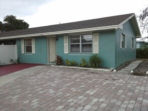 Building Photo - 1081 Brown Rd