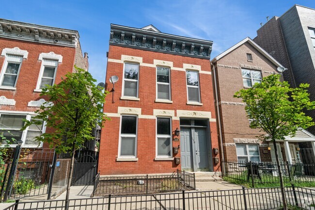 Building Photo - 1416 W Huron St
