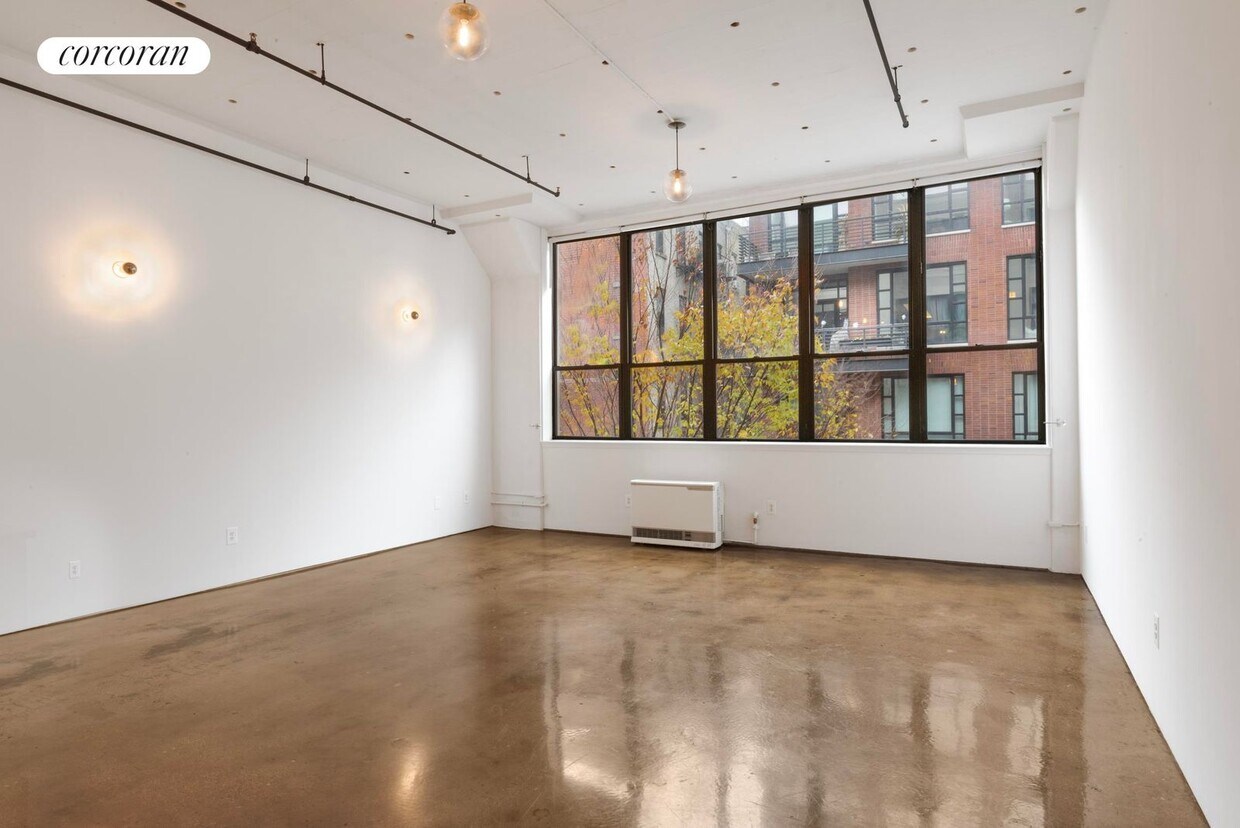 Foto principal - 63 N 3rd St