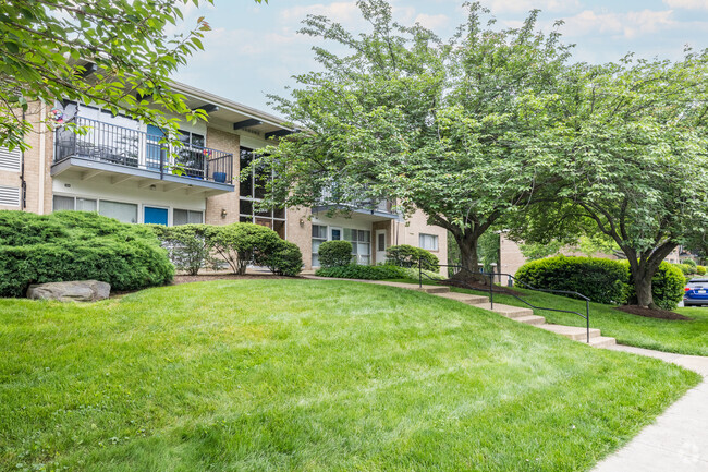 Front Exterior - Fairfax Heritage Condominums