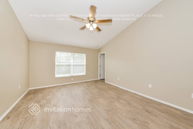 Building Photo - 4201 11th Ave E