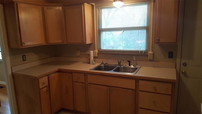 Photo - 2816 Milford Ave