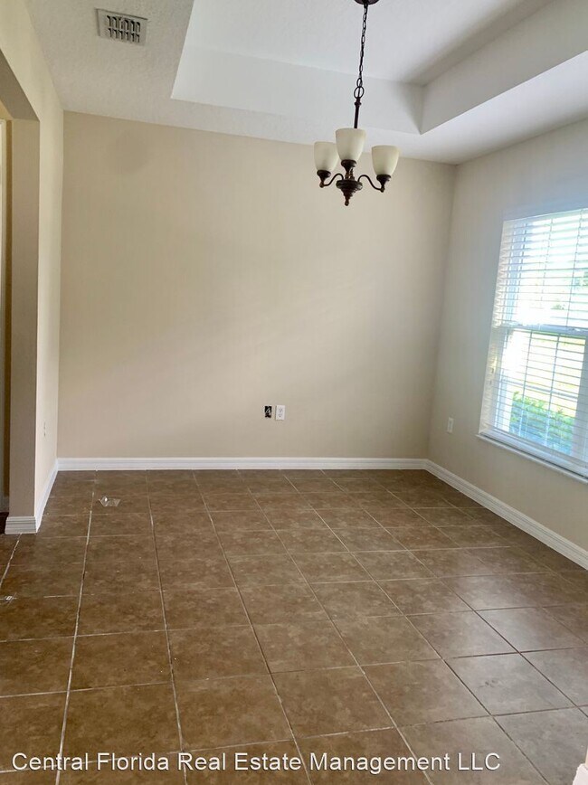 Building Photo - 3 br, 2 bath House - 2400 11th Street