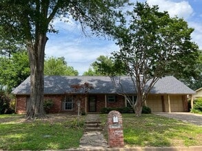 Building Photo - 128 Atlanta Ave