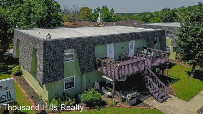 Foto del edificio - 2 br, 1 bath House - 1109 Bird Road Apt #19