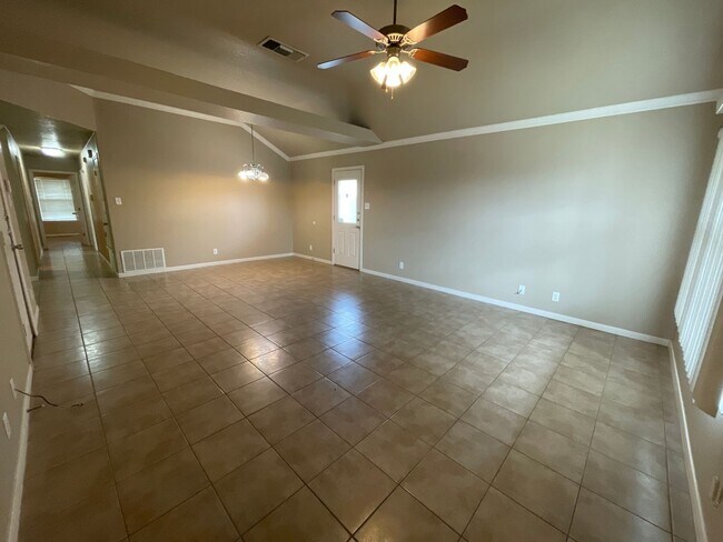 Foto del edificio - 1303 Powder River Dr