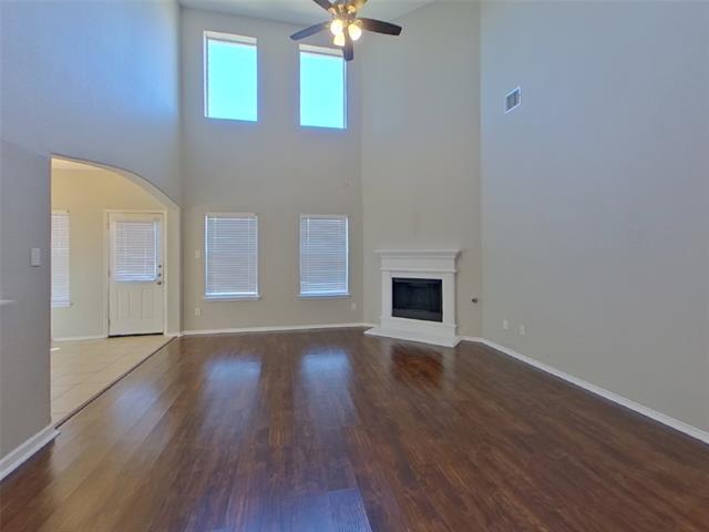 Foto del edificio - 2784 Sweetbriar Ln