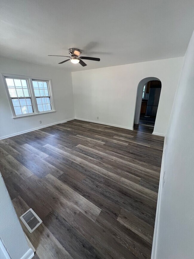 Foto del edificio - 210 N Lincoln Ave
