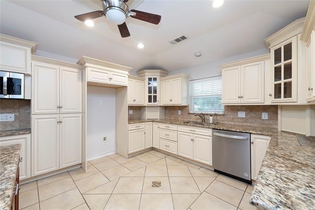 Building Photo - 11224 Pinocchio Dr