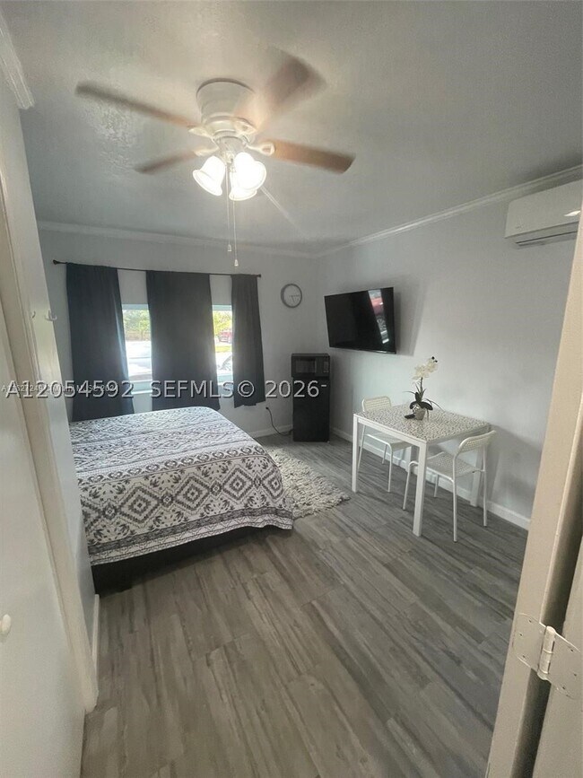 Foto del edificio - 7521 Harbour Blvd