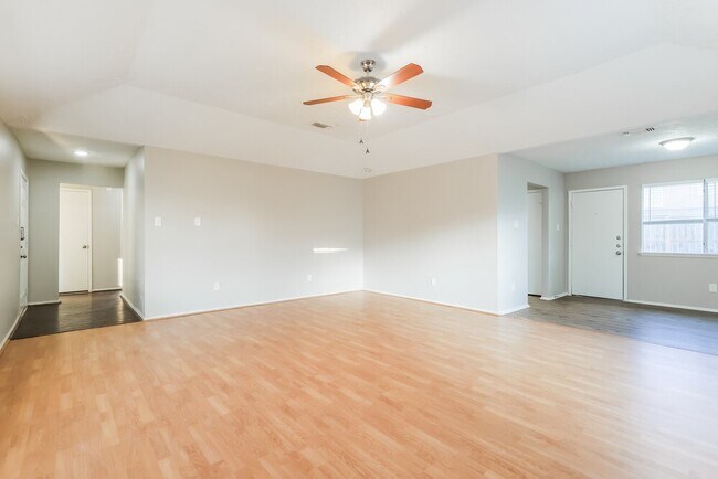 Building Photo - 4306 Owens Creek Ln