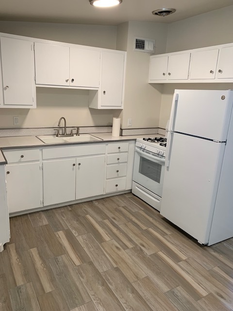 Foto del edificio - 6182 E 21st St