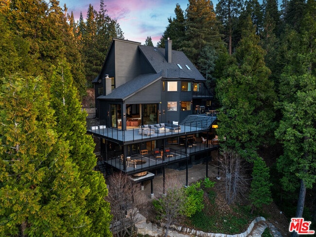 Building Photo - 654 Cumberland Dr