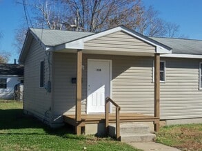 Building Photo - 238 Hollingsworth Manor