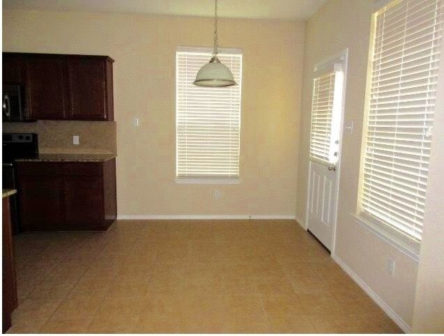 Building Photo - 9101 Ashlyn Dr