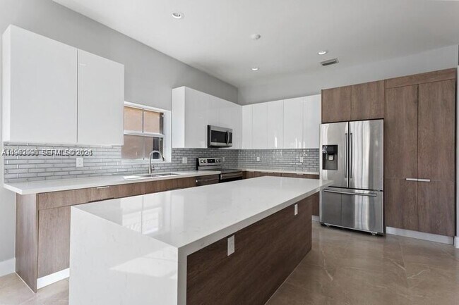 Foto del edificio - 1236 Meadows Blvd