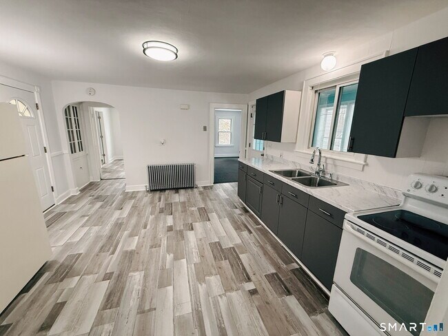 Foto del edificio - 8 Garden St