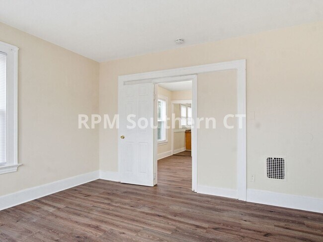 Foto del edificio - Court 48-2