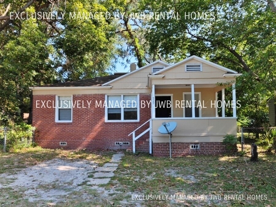 Primary Photo - 929 Ethan Allen St