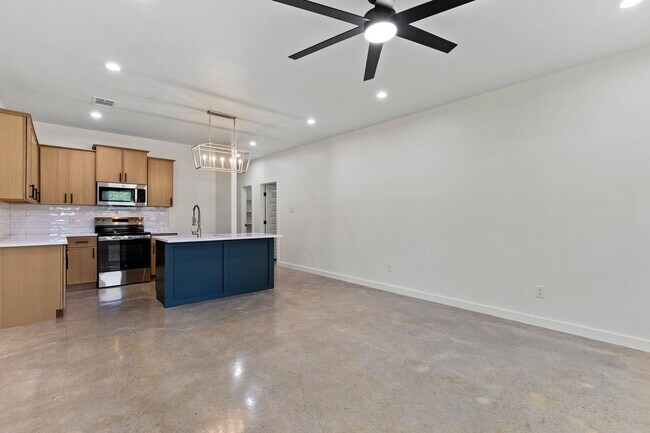 Building Photo - Brand-New 3 Bed, 2 Bath Home for Rent Neve...