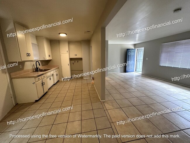 Building Photo - 25256 1/2 E Bessant St