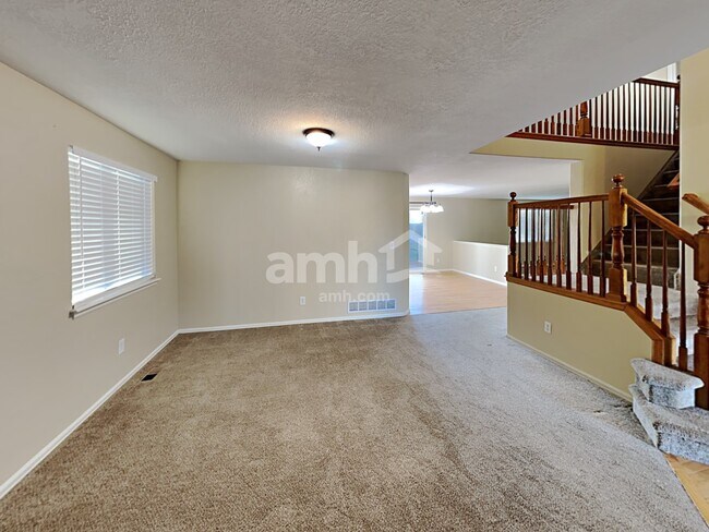 Foto del edificio - 13955 Hudson Street