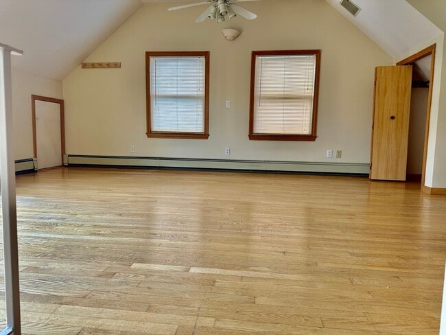 Foto del edificio - 16 Central St