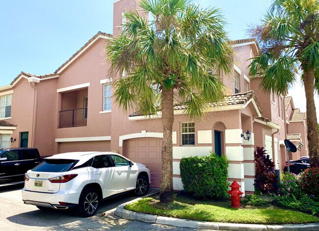 Building Photo - 1901 Belmont Pl