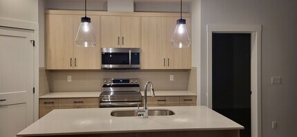 Building Photo - 40 Sage Hill Rd NW