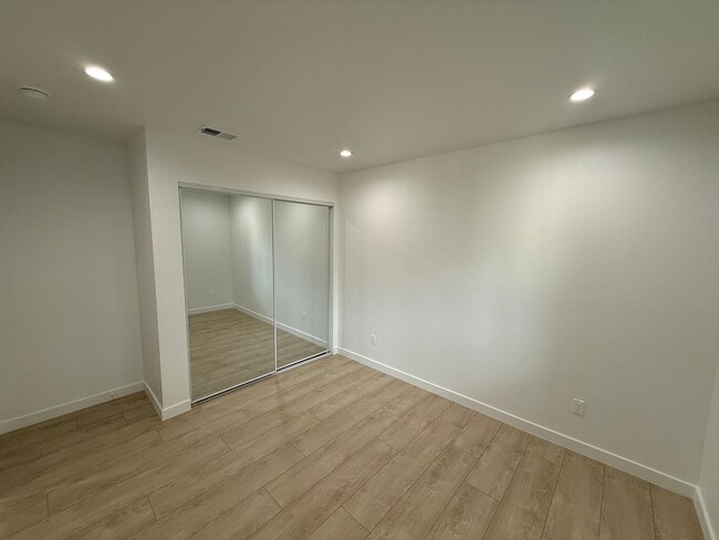Building Photo - 16918 Bassett St