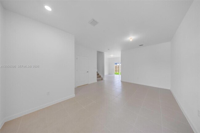 Foto del edificio - 2567 SE 25th Ter