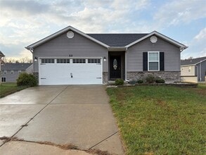 Building Photo - 22 Tennis Ct