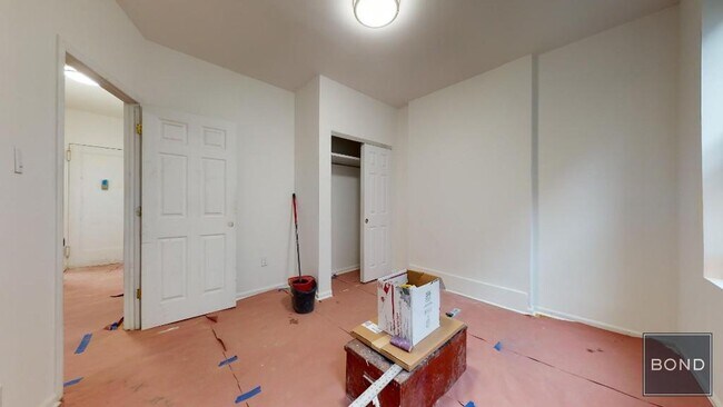 Building Photo - 314 E 91st St