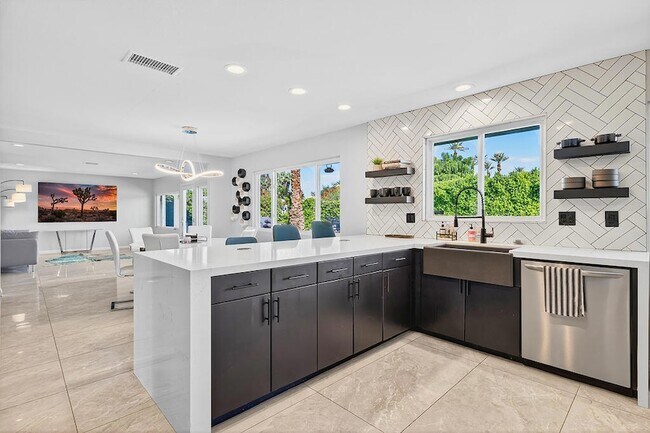 Foto del edificio - 75496 Desert Park Dr