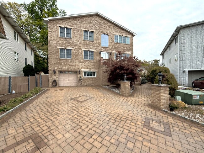 Foto del edificio - 44 Willow Wood Ct