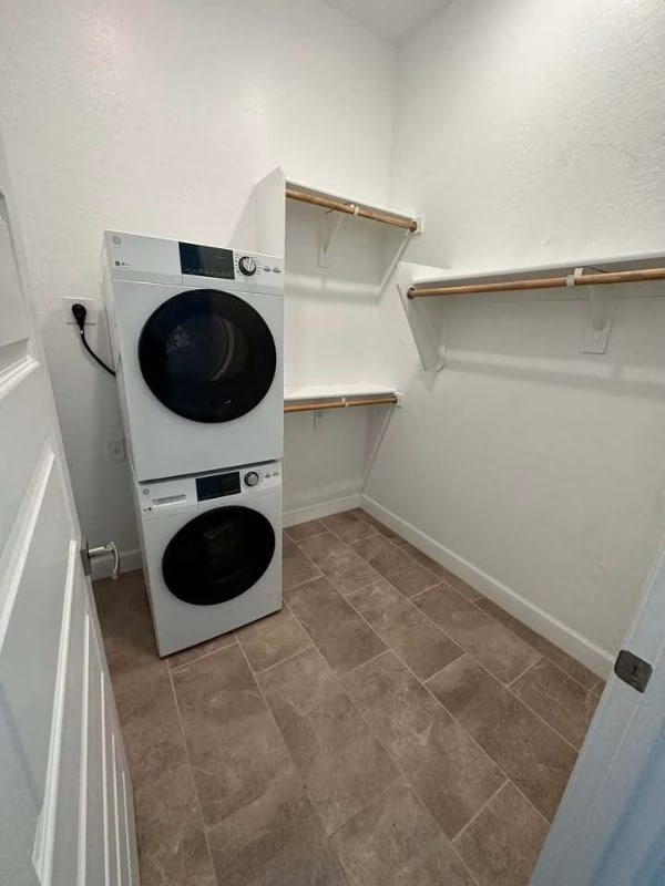 Building Photo - 6219 S 25th Pl