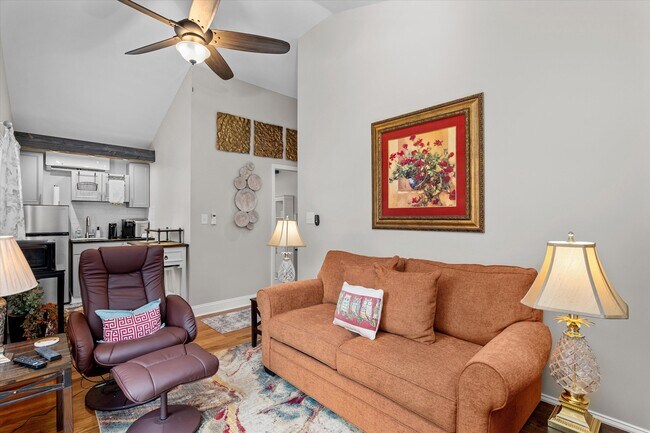 Foto del edificio - 1817 Silver Maple Dr